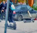 «Маршрут изменен»: в Туле попал на видео самокатчик, который врезался в авто и уехал