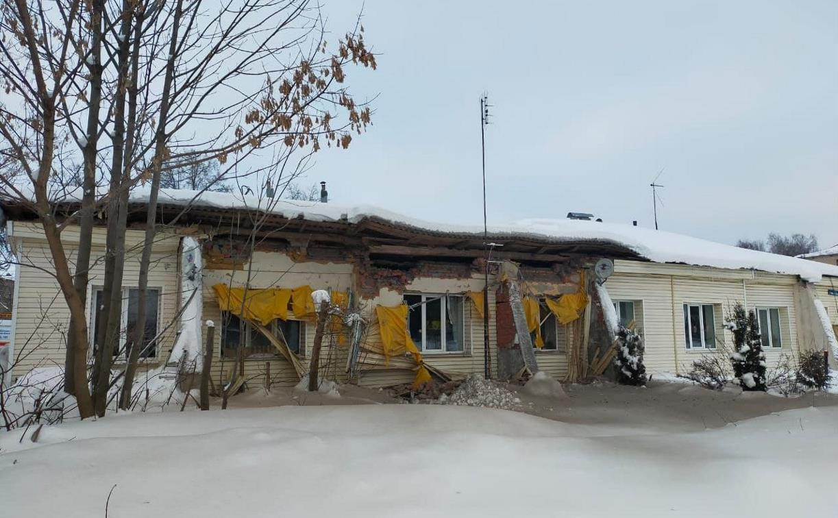 В Щекино рухнула крыша жилого дома 