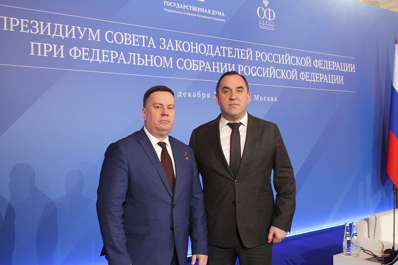 Андрей Дубровский пригласил депутатов из ДНР в Тульскую область