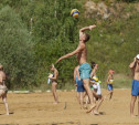 В Барсуках проходит международный турнир по пляжному волейболу