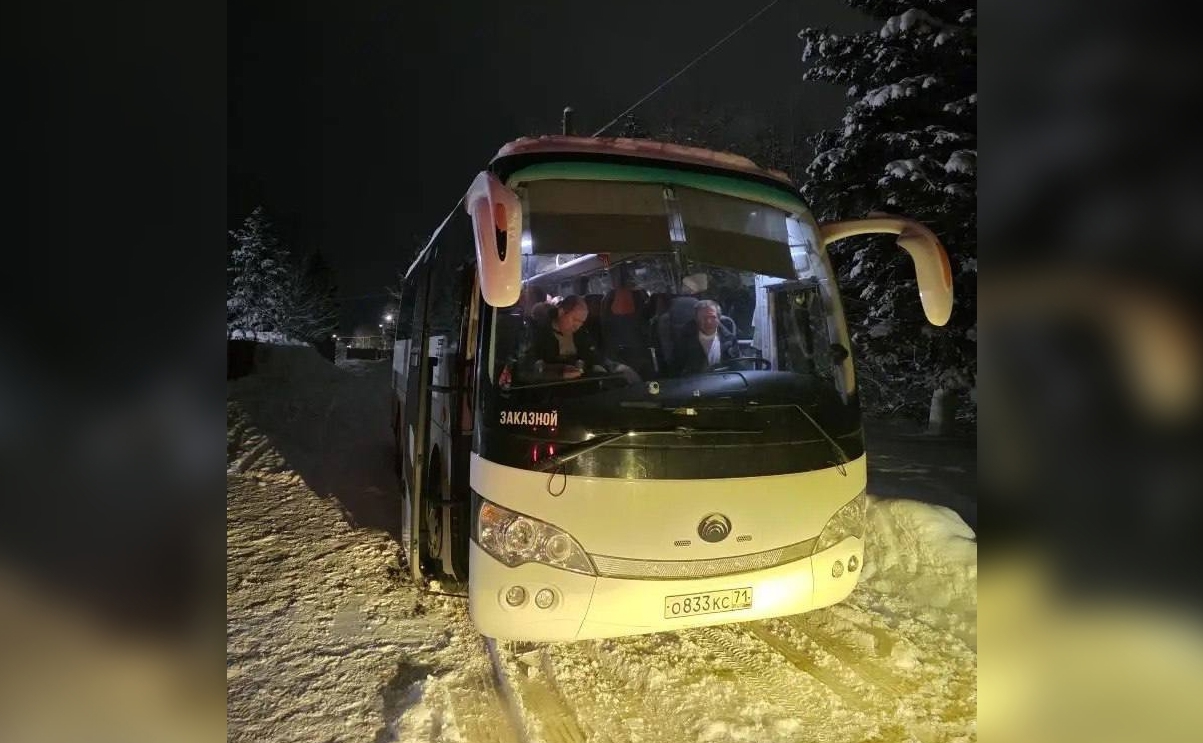 ДТП с туристами под Богородицком: пассажиров отправили домой на резервном автобусе 
