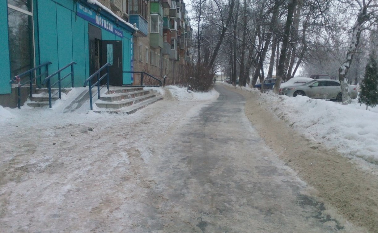 Адмистрация Тулы: на улице Тихмянова тротуар есть