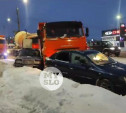 На ул. Рязанской собралась пробка из-за ДТП с участием самосвала