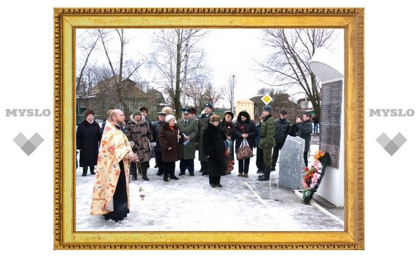 На памятный митинг смог прийти только один ветеран