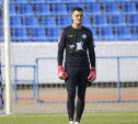Вратарь казахстанского «Кайсара» вышел в стартовом составе «Арсенала» 