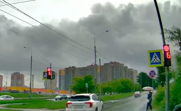 В Туле белый Haval пролетел на красный мимо пешеходов