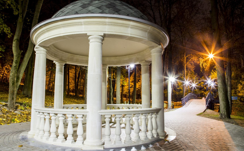 Платоновский парк: красота вечерних прогулок