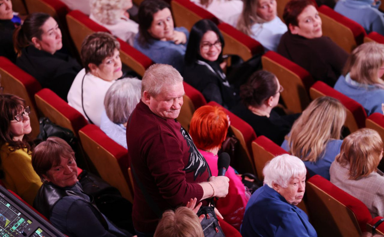 «Никого ругать не буду»: Дмитрий Миляев о том, почему сельские старосты обращаются напрямую к губернатору 