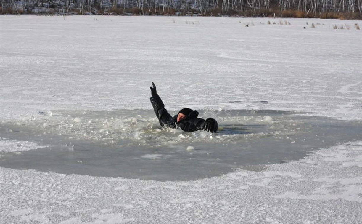 В Тульской области пьяный рыбак провалился под лед