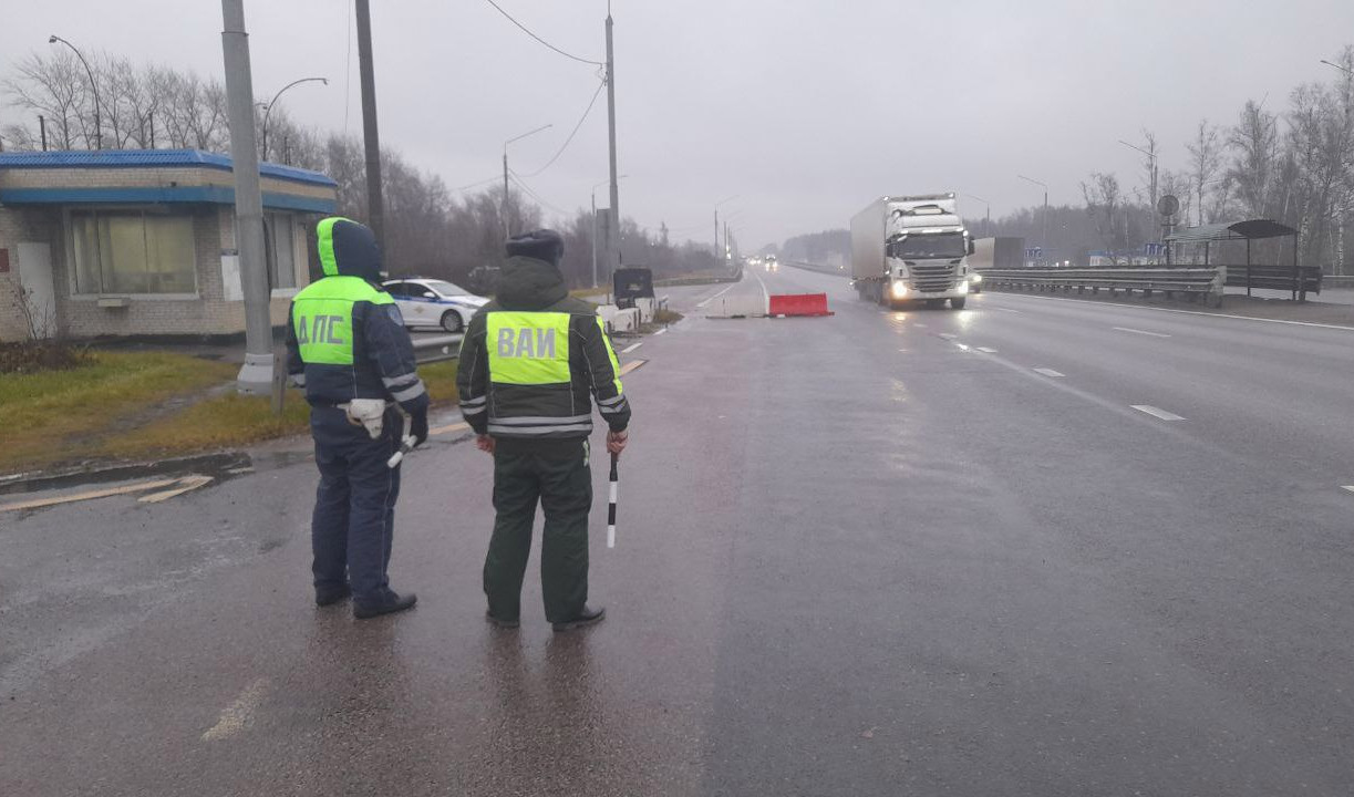 В Тульской области гаишники ищут машины с поддельными военными госномерами