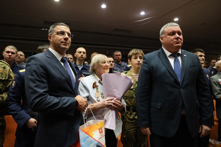 Алексей Эрк и Илья Беспалов поздравили туляков с 84-й годовщиной обороны Тулы