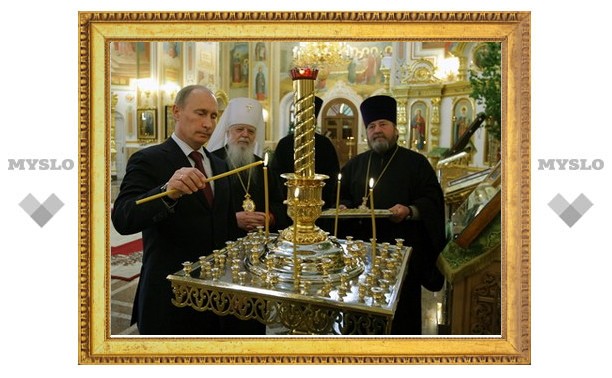 Путин передал в дар ижевскому собору икону Архангела Михаила