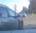 В Туле водитель Renault Duster решил, что пешеходы и другие авто ему не помеха