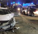 В жёсткой аварии с тремя автомобилями на ул. Староникитской пострадали трое взрослых и ребенок 
