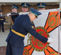 В музее оружия состоялась церемония крепления полотнища Боевого знамени к древку
