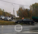 На трассе «Крым» в Щекинском районе Mercedes-Benz врезался в столб