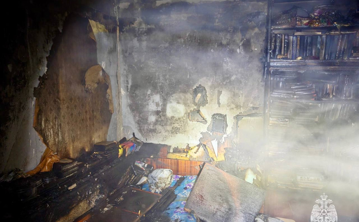 В Туле огнеборцы спасли 18 человек при пожаре в многоэтажке на улице Кауля 