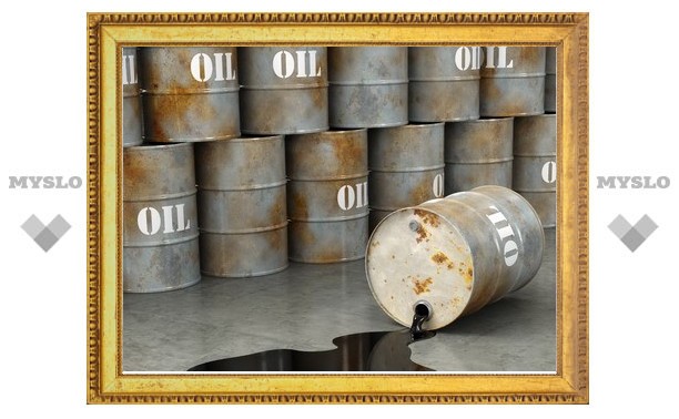 Цены на нефть в США выросли до 100 долларов за баррель