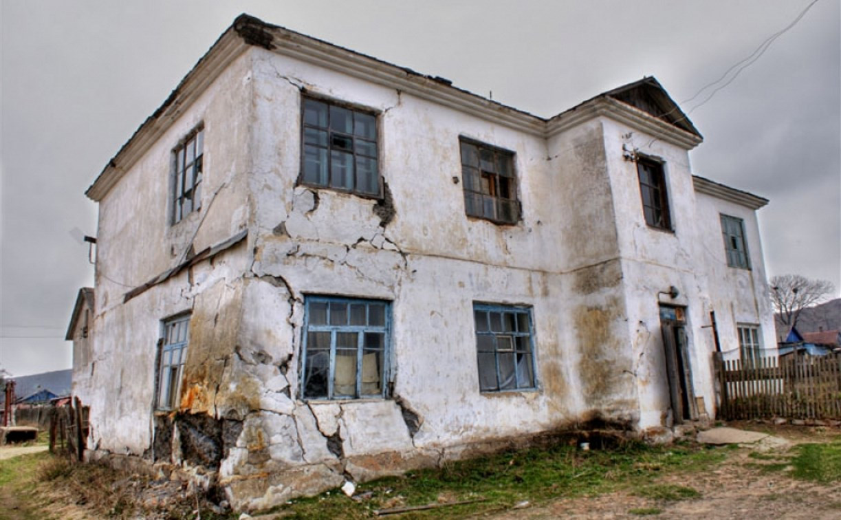 В Богородицке семья через суд добивается переселения из аварийного жилья