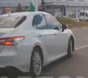 В Туле водитель Toyota Camry не хочет соблюдать ПДД