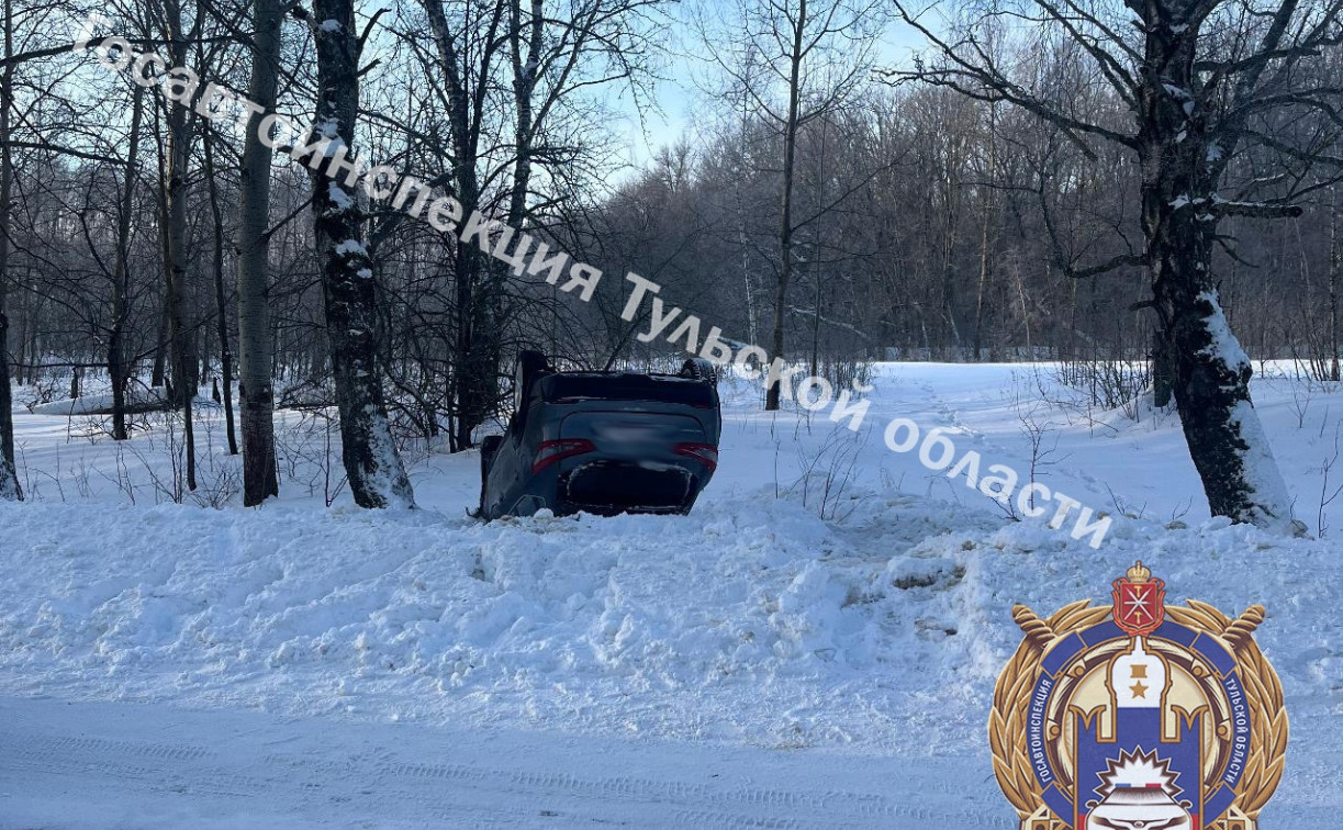 В Киреевском районе автоледи на Nissan улетела в кювет 