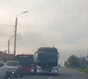 На ул. Кутузова спешащий автобус едва не устроил ДТП