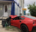 В Туле на ул. Металлургов из-за ДТП спорткар Corvette протаранил ломбард