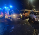 В центре Тулы маршрутка столкнулась с кроссовером: пострадали 6 человек