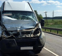 В Тульской области пассажирский микроавтобус врезался в грузовик