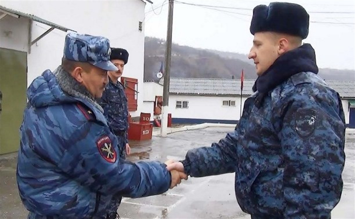 Начальник областного УМВД навестил тульских полицейских на Северном Кавказе