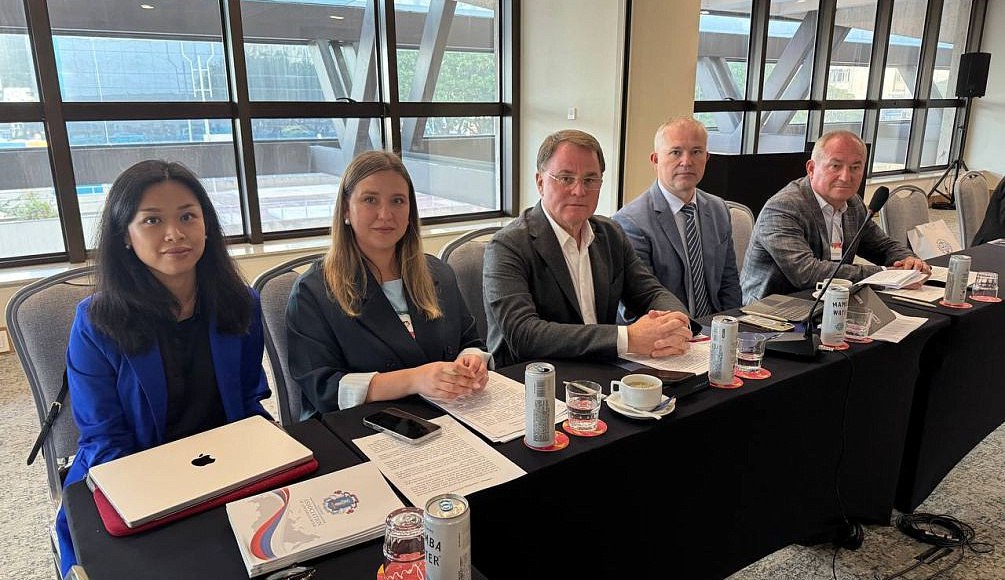 Экс-глава Тульской области Владимир Груздeв возглавил делегацию России на форуме юристов БРИКС