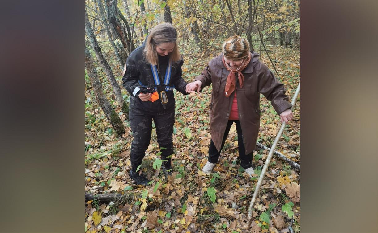 Ушла в лес и заблудилась: тульские поисковики спасли 87-летнюю бабушку