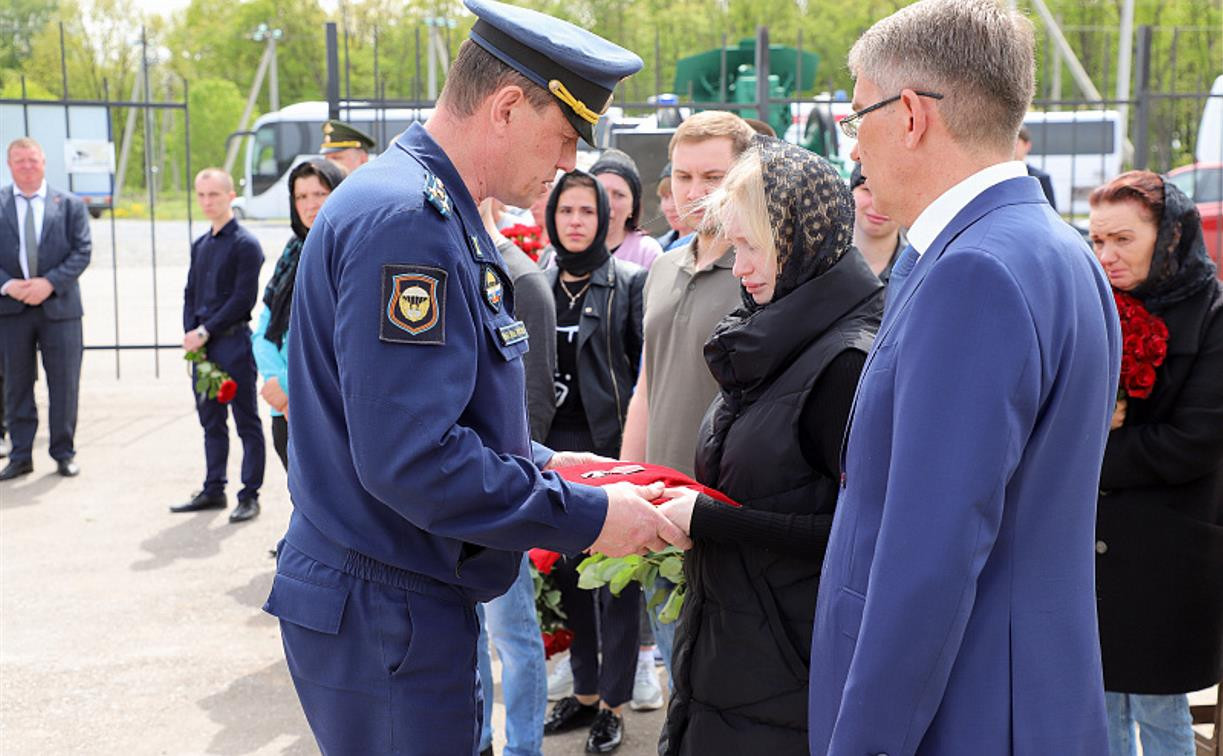 В Туле простились с погибшим на Украине Артемом Бондаревым