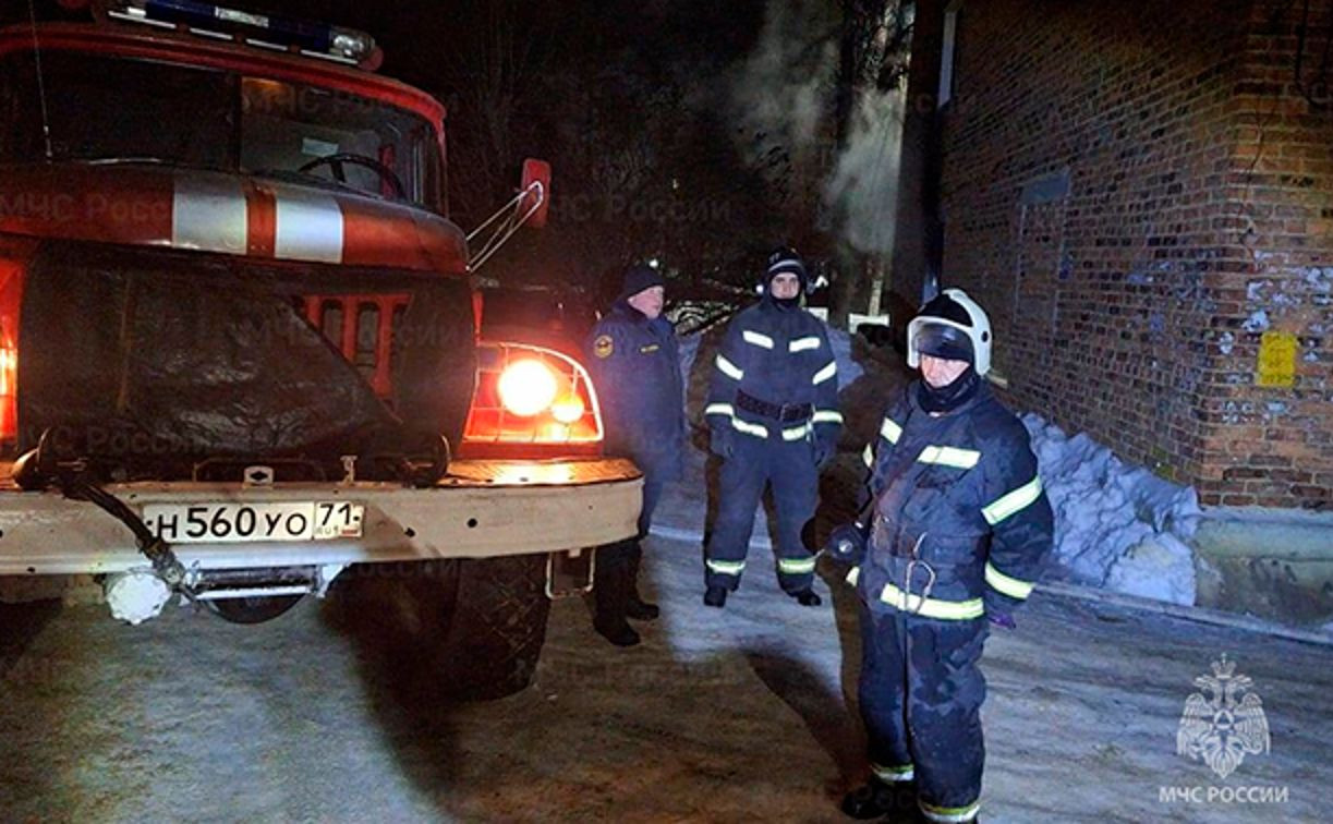 Ночью в Донском горел многоквартирный дом: жителей эвакуировали