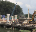 Новый мост через Упу готов на треть