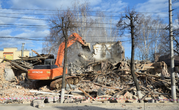 Развалившийся дом на ул. Октябрьской снесли
