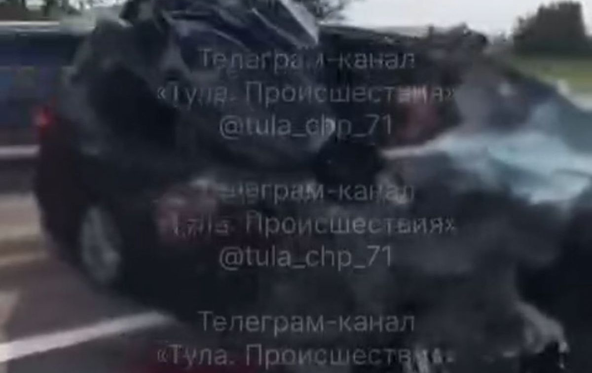 В жёстком ДТП на трассе М-4 «Дон» в Узловском районе погиб водитель «Хонды»