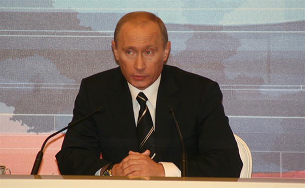 Владимир Путин и Герман Греф обучают губернаторов эффективному управлению