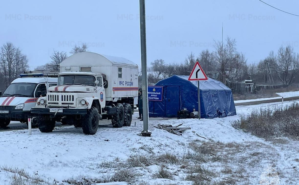 На трассах М-2 и М-4 в Тульской области развернули пункты обогрева