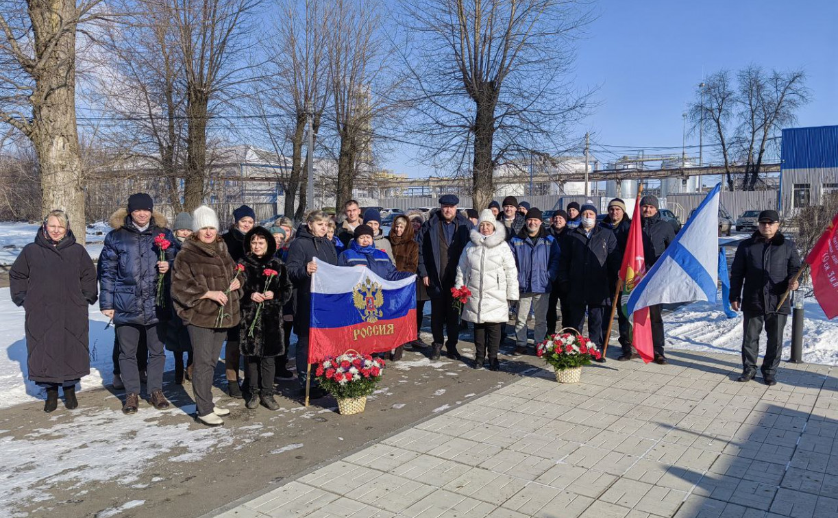 ООО «Оргсинтез» ко Дню защитника Отечества поздравил сотрудников – участников боевых действий