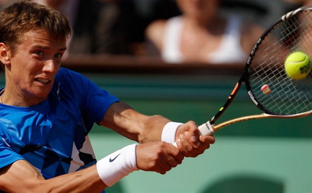 Тульский теннисист Андрей Кузнецов проиграл во втором круге лондонского турнира Wimbledon теннисисту из Сербии