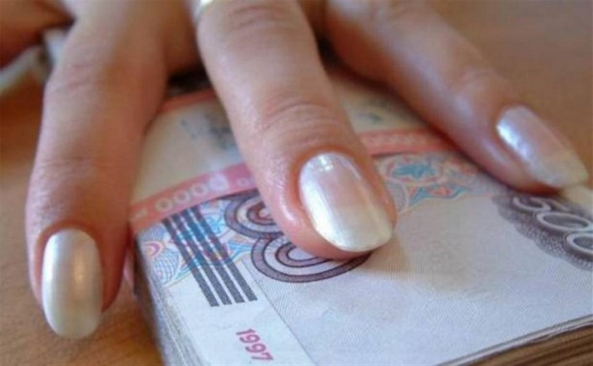 Под Тулой пенсионерка отдала мошеннице 25 тысяч рублей