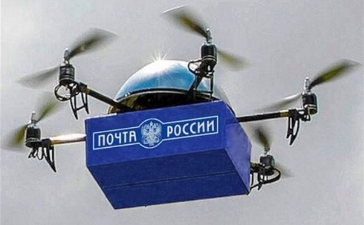 Первый дрон почты России влетел в жилой дом