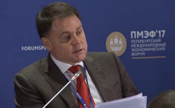 Владимир Груздев выступил на Петербургском экономическом форуме