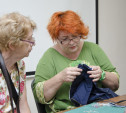 В Туле пенсионерки научат молодёжь чинить одежду