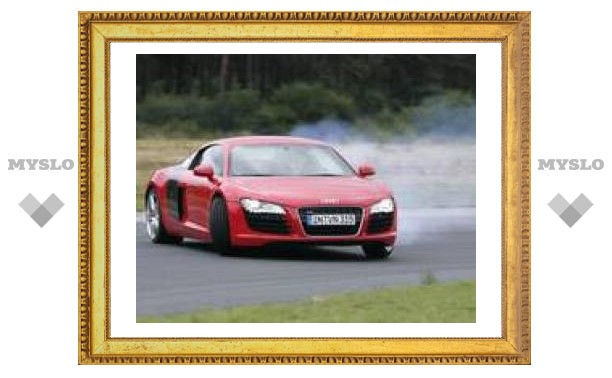 Audi R8 - спортивный автомобиль 2007 года