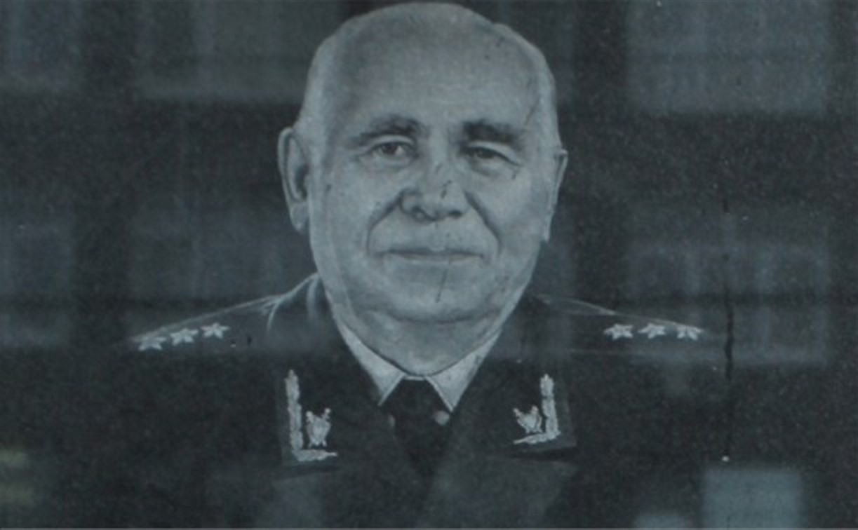 В Туле установили мемориальную доску прокурору Владимиру Аболенцеву