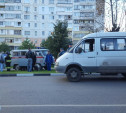 На пересечении улиц Кирова и Замочной автобус врезался в автолайн: есть пострадавшие