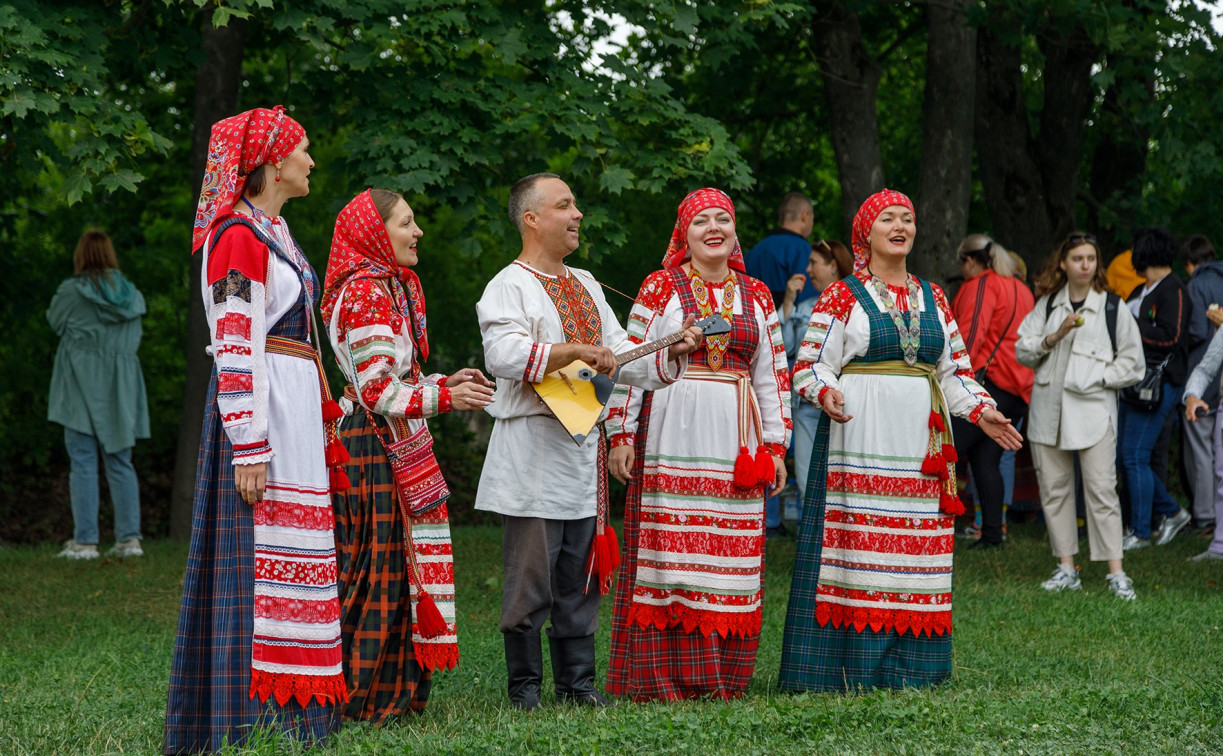 Туляков приглашают на «Яблочную историю» в Ясную Поляну 