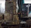 Строительство путепровода в Узловой: рабочие смонтировали сваи под опоры